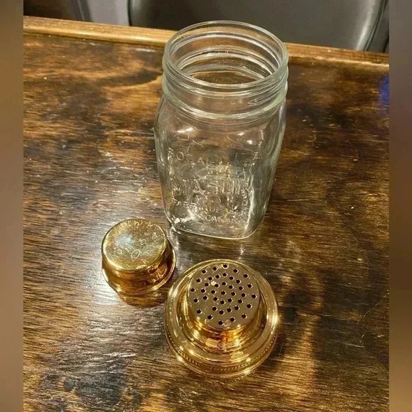 💕3/$25💕 Mason Jar Cocktail Shaker - Picture 2 of 3